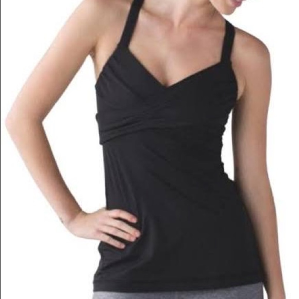 Lululemon “Wrap it up” wrap bodice, built in bra, tank back Black, size 6 new